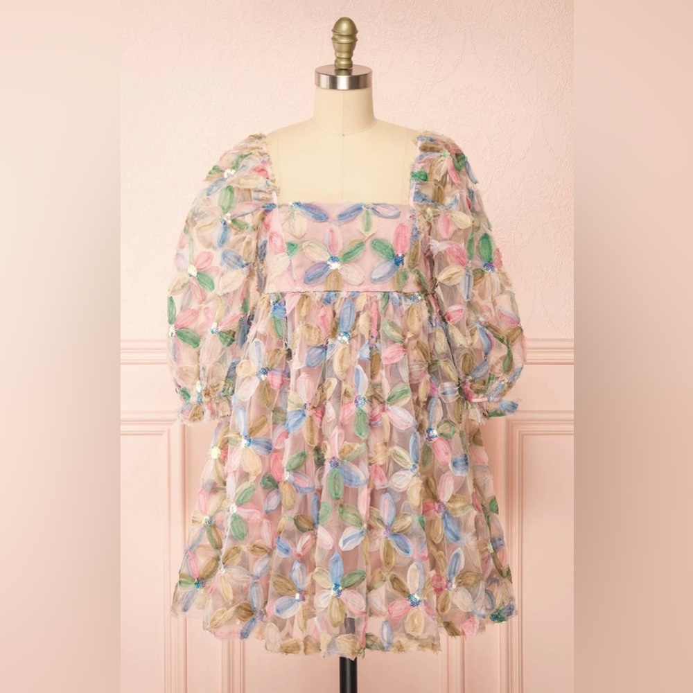 Appliqué floral babydoll dress